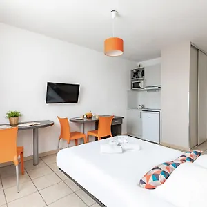 Appart’city Marseille Aéroport – Vitrolles Aparthotel Vitrolles (Bouches-du-Rhone)